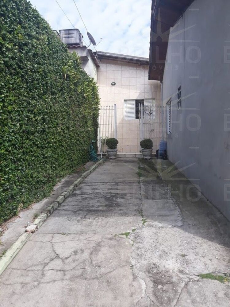 Casa para alugar com 1 quarto, 80m² - Foto 1