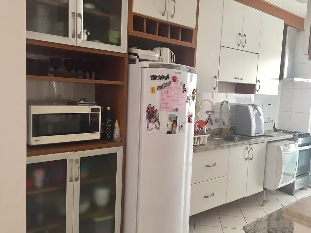 Apartamento à venda com 3 quartos, 85m² - Foto 3