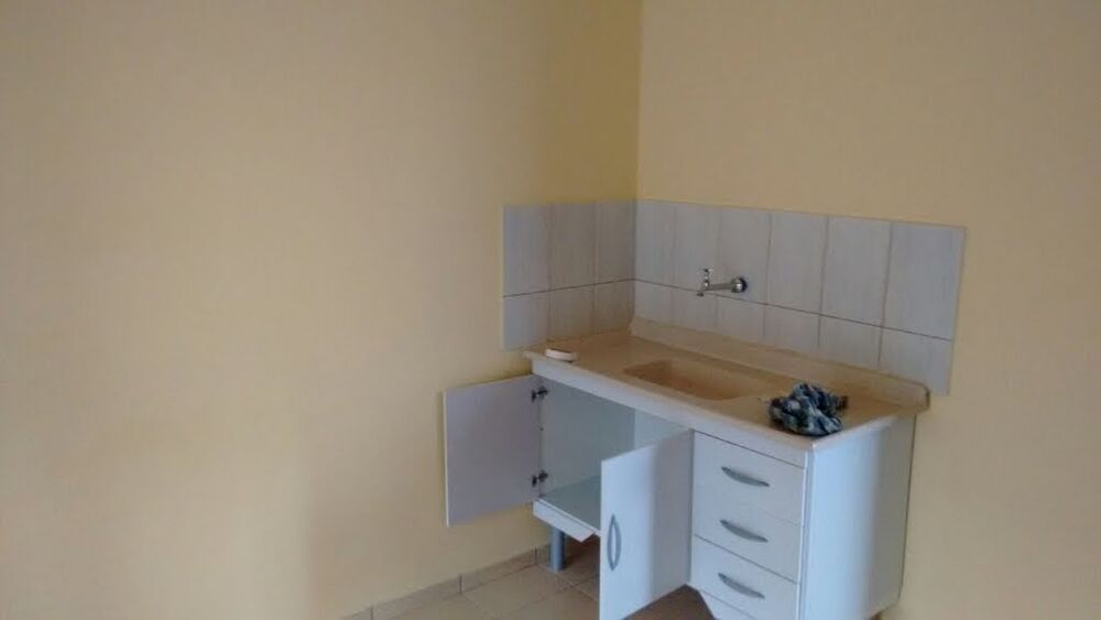 Casa para alugar com 2 quartos, 90m² - Foto 2