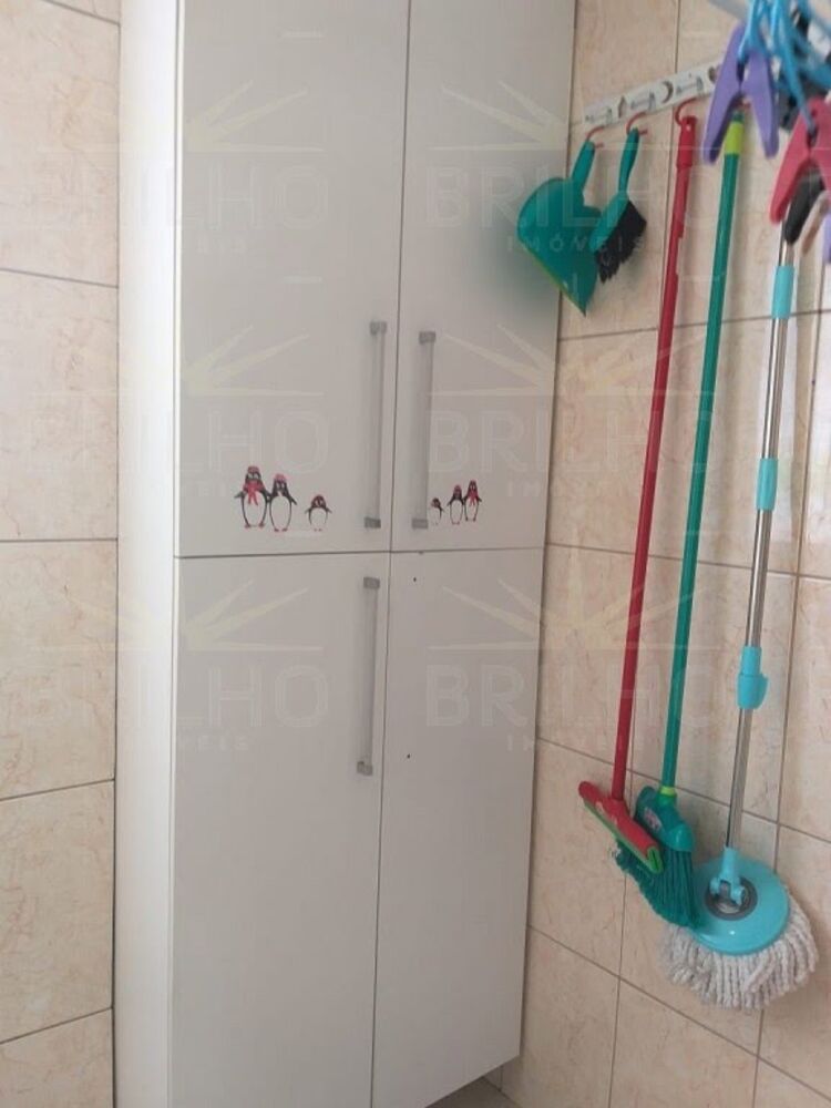 Apartamento à venda com 2 quartos, 65m² - Foto 15