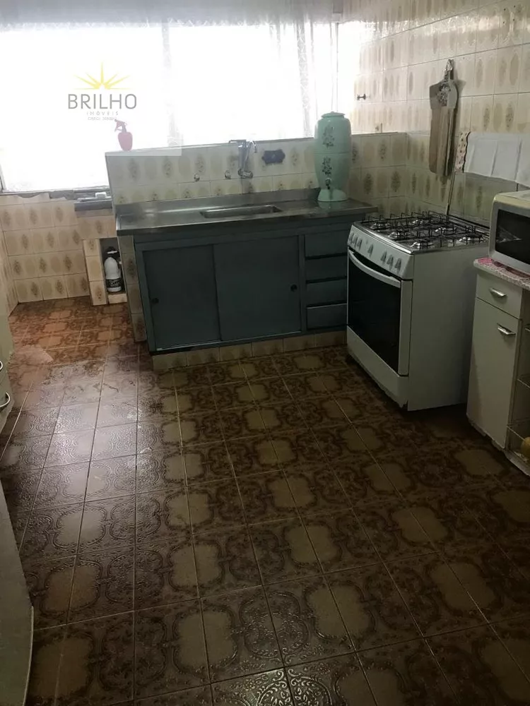 Casa à venda com 6 quartos, 400m² - Foto 4