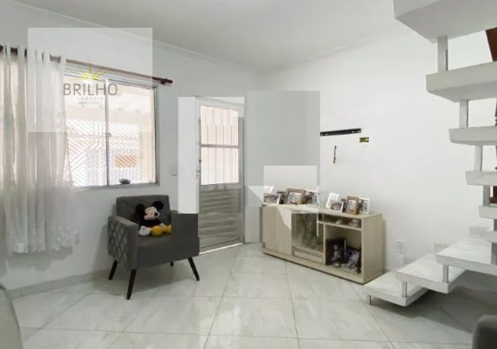 Sobrado à venda com 3 quartos, 139m² - Foto 1