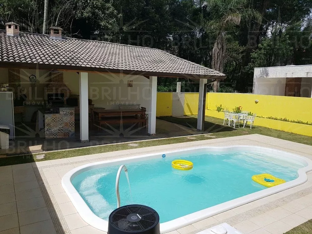 Casa à venda com 3 quartos, 250m² - Foto 4