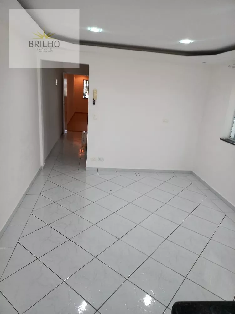 Sobrado à venda e aluguel com 3 quartos, 250m² - Foto 2