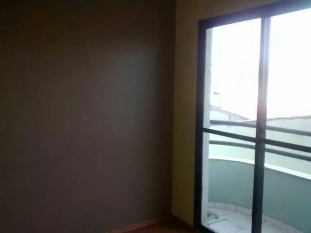 Apartamento à venda com 3 quartos, 60m² - Foto 3