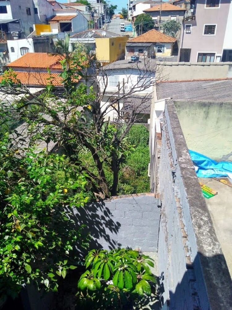 Casa à venda com 2 quartos, 220m² - Foto 4
