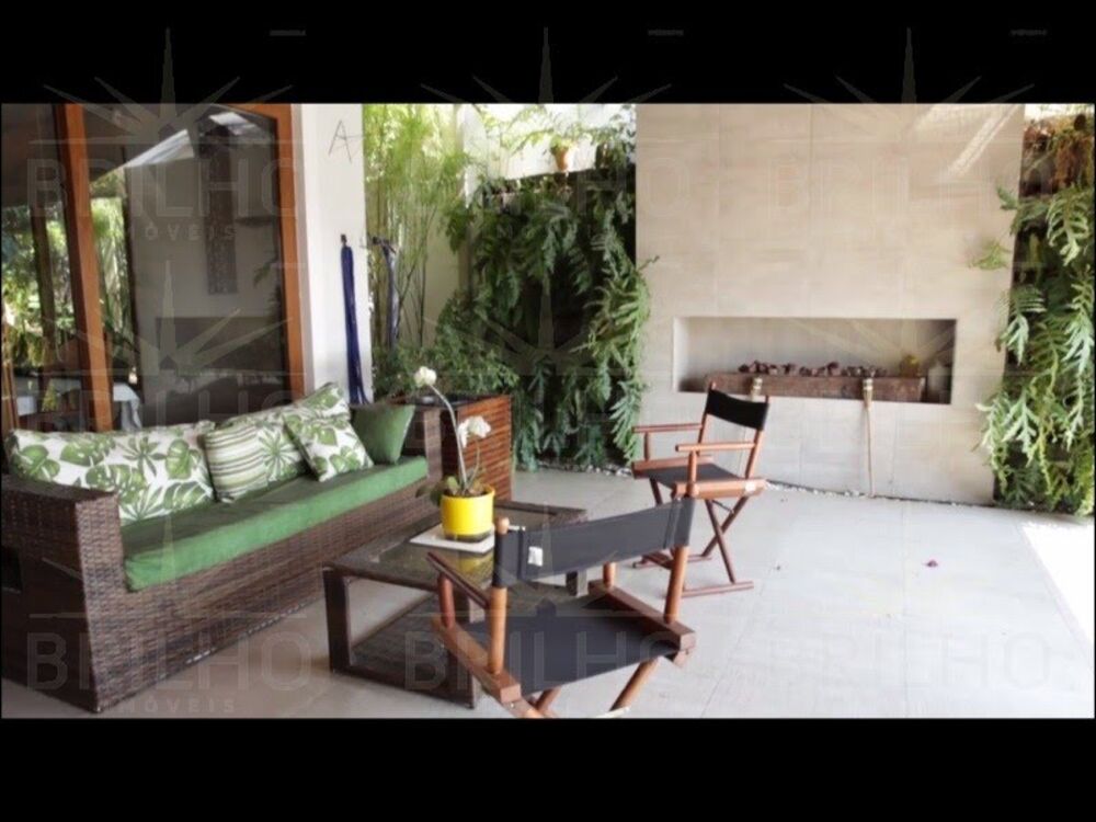 Sobrado, 3 quartos, 629 m² - Foto 1
