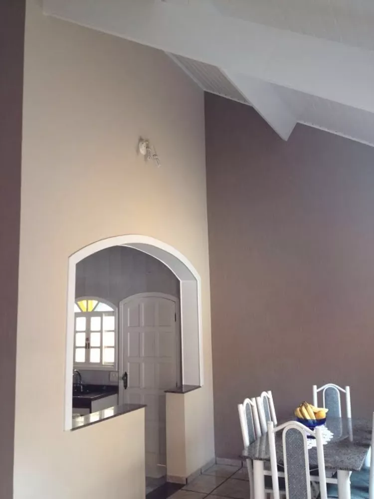 Casa à venda com 3 quartos, 250m² - Foto 9