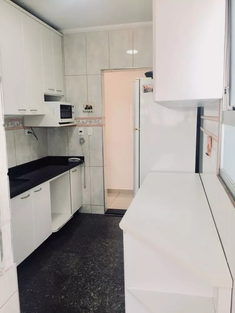 Apartamento para alugar com 2 quartos, 61m² - Foto 2