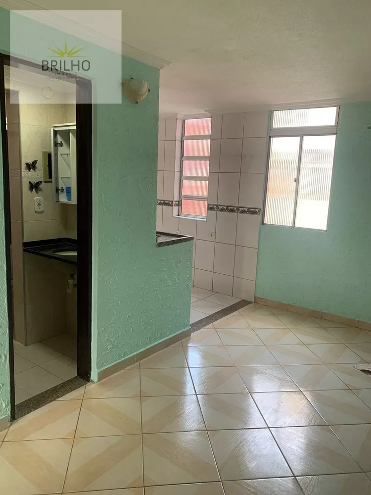 Apartamento à venda com 2 quartos, 42m² - Foto 4