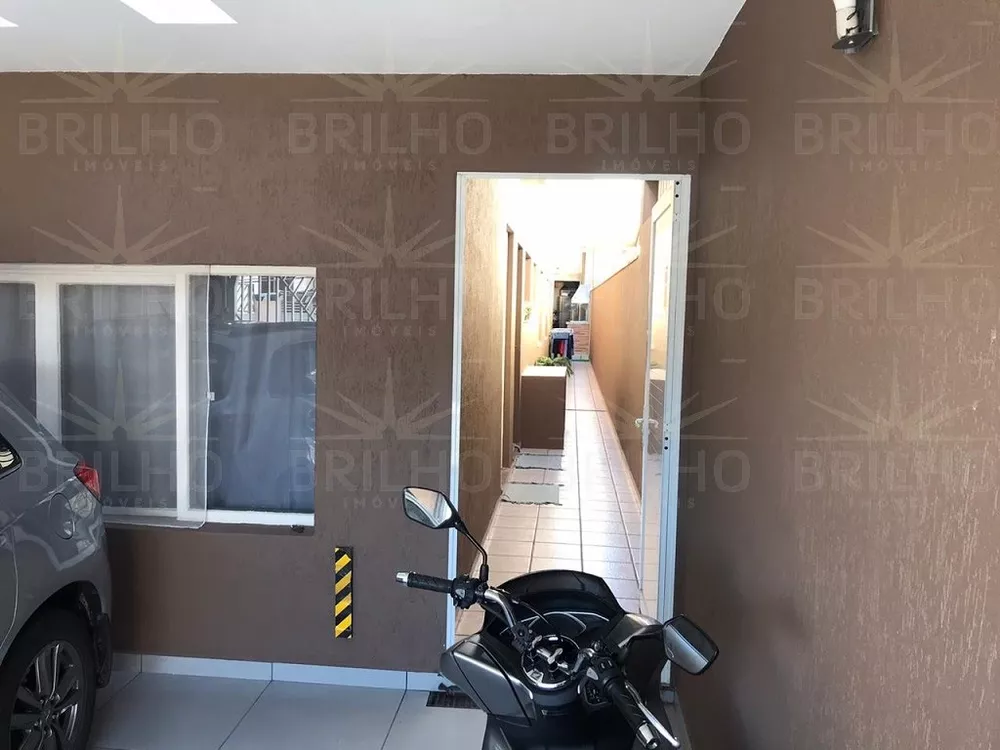 Casa à venda com 3 quartos, 128m² - Foto 2