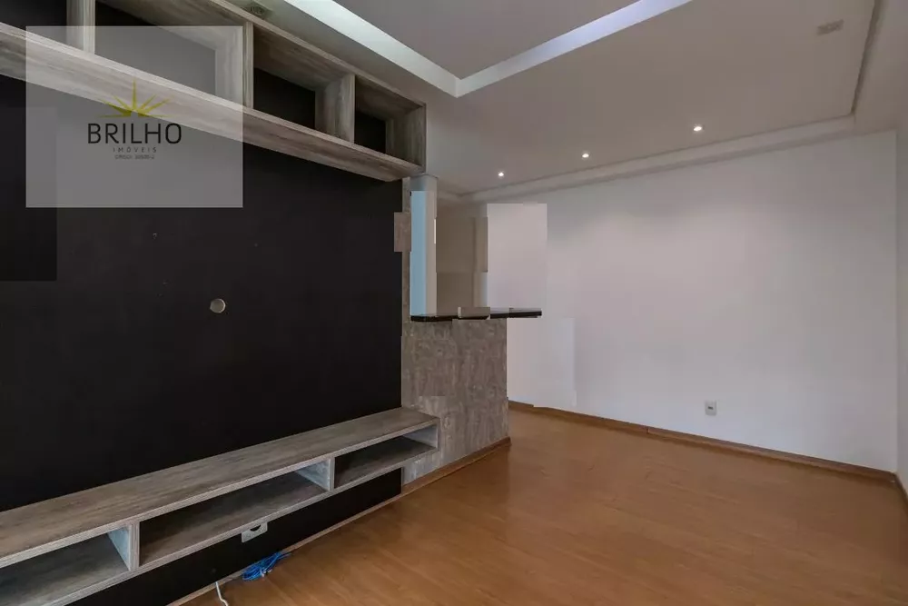 Apartamento à venda com 2 quartos, 76m² - Foto 3