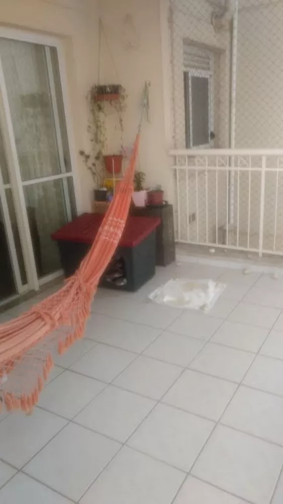 Apartamento à venda com 2 quartos, 75m² - Foto 3