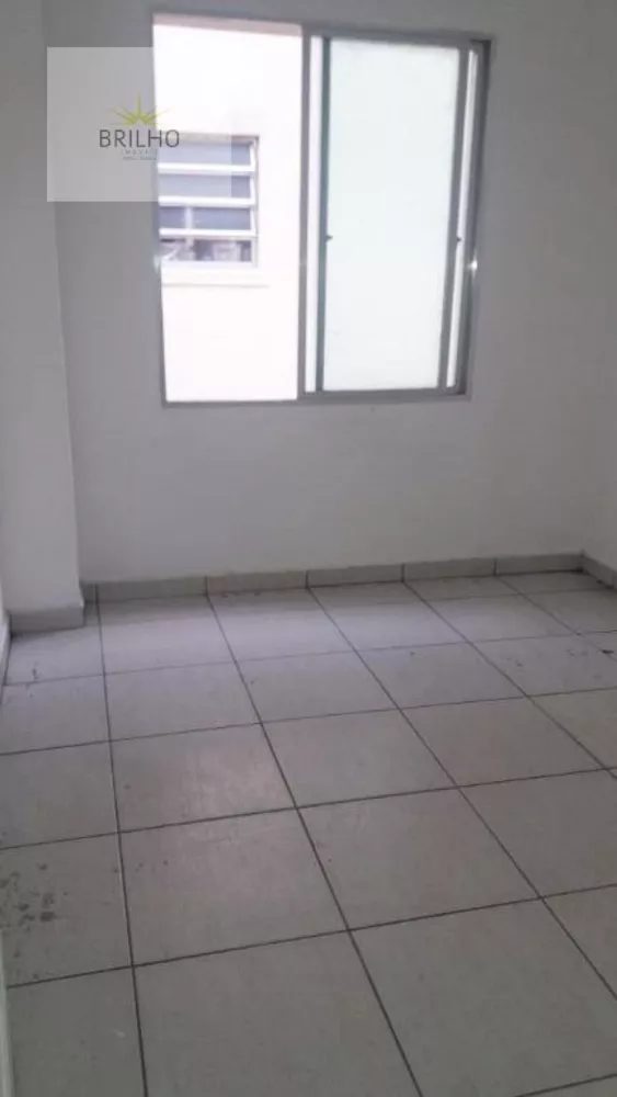 Apartamento à venda com 3 quartos - Foto 2