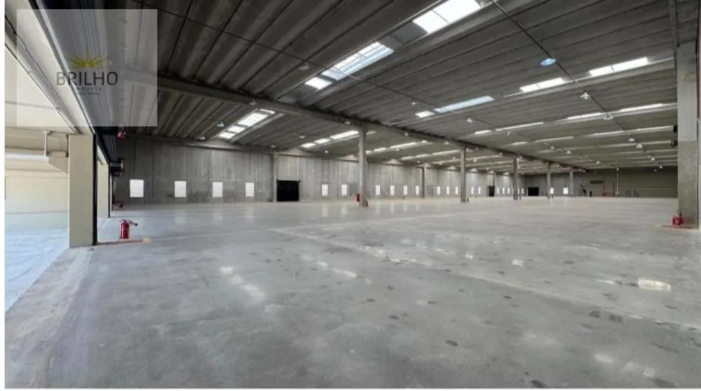 Depósito-Galpão, 12000 m² - Foto 1