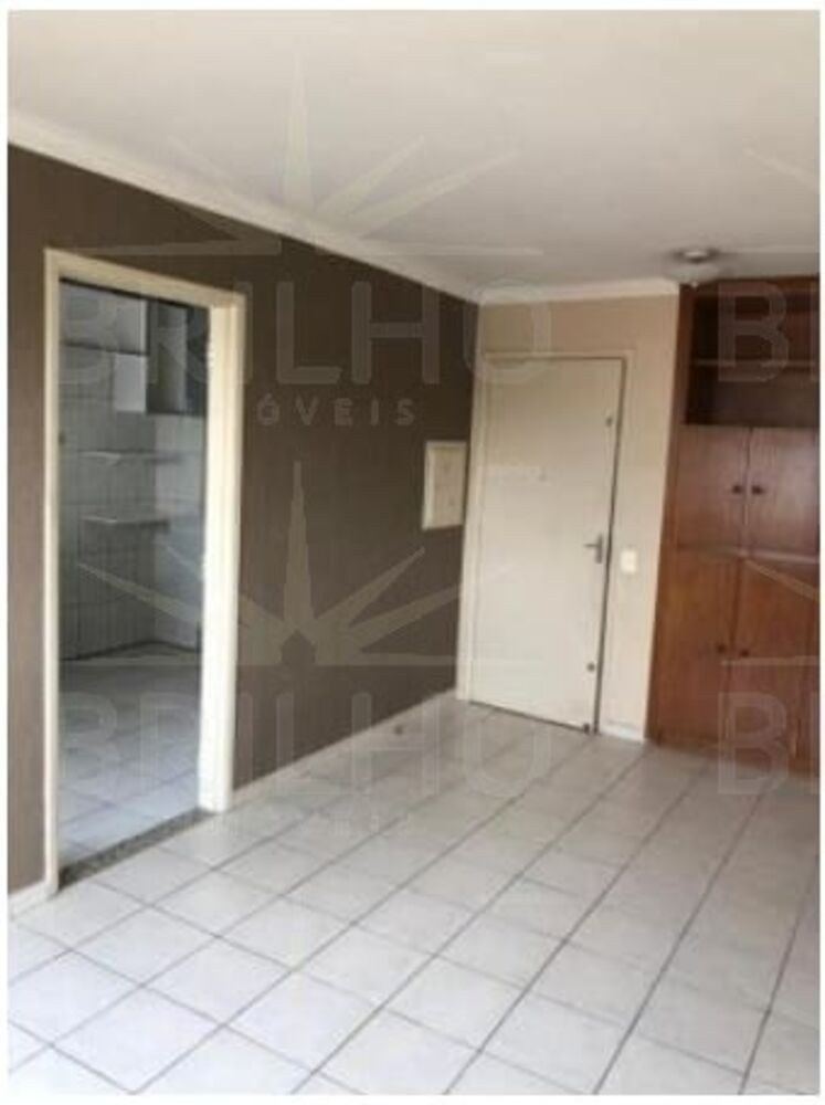 Apartamento para alugar com 2 quartos, 70m² - Foto 9