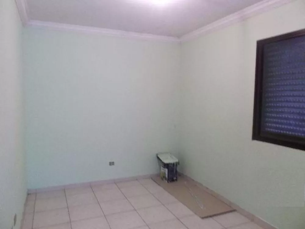 Apartamento à venda com 2 quartos, 61m² - Foto 4