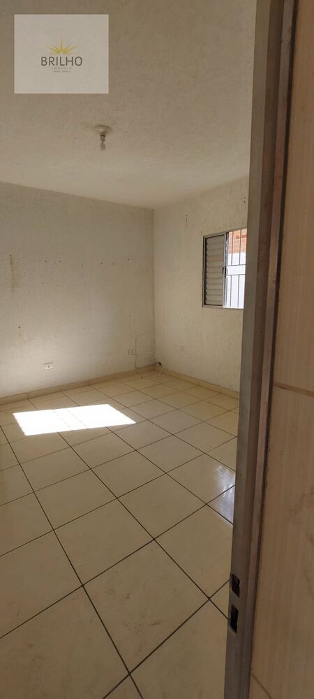 Casa para alugar com 1 quarto, 50m² - Foto 6