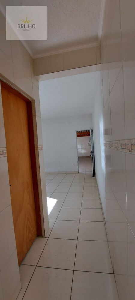 Casa para alugar com 1 quarto, 50m² - Foto 18