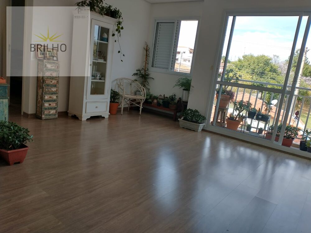 Apartamento à venda com 2 quartos, 73m² - Foto 2