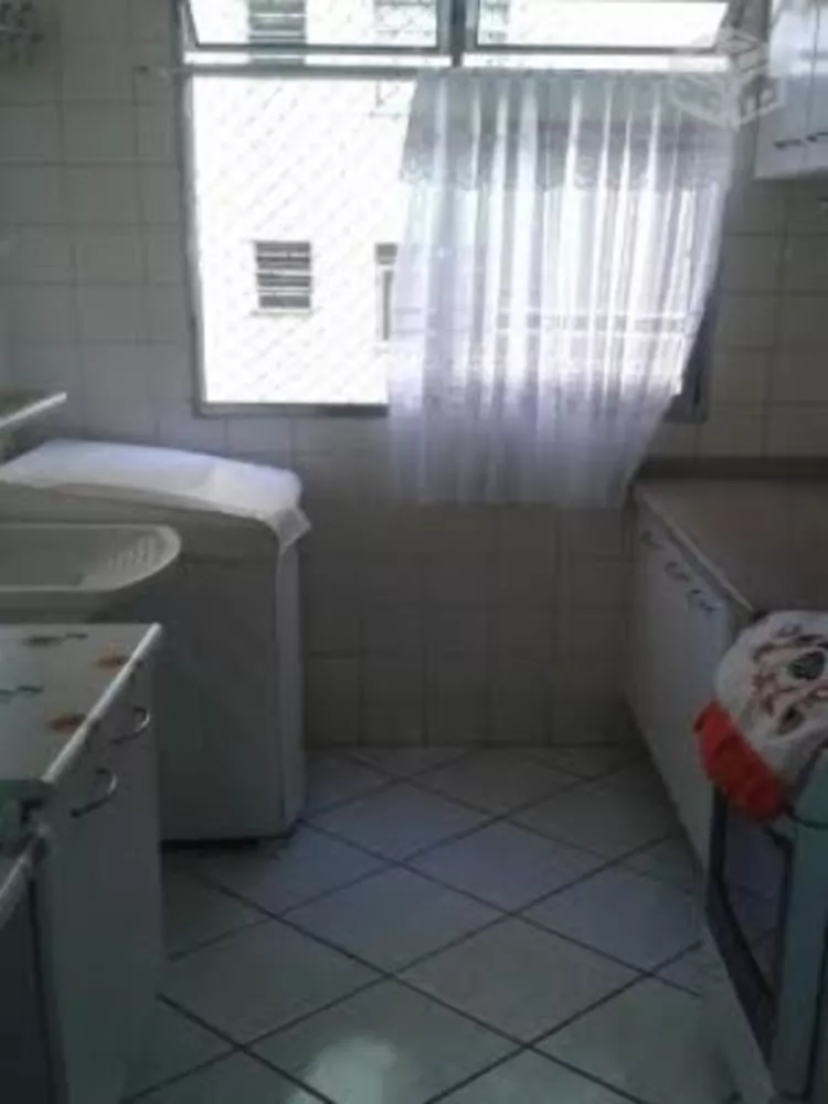 Apartamento à venda com 2 quartos, 57m² - Foto 2