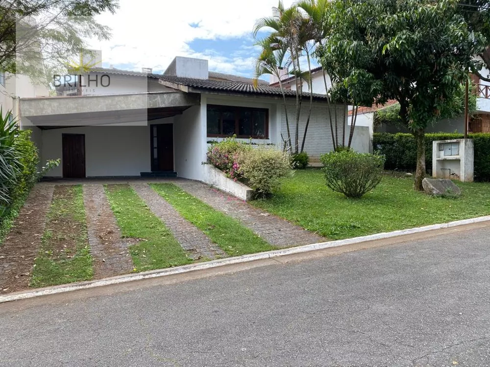 Casa de Condomínio à venda com 4 quartos, 230m² - Foto 1