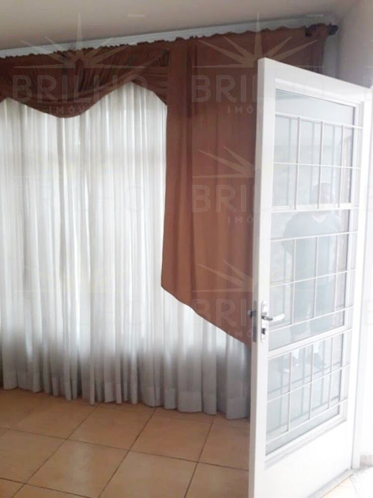 Casa, 2 quartos, 150 m² - Foto 1