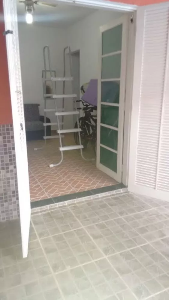 Casa à venda com 3 quartos, 250m² - Foto 12