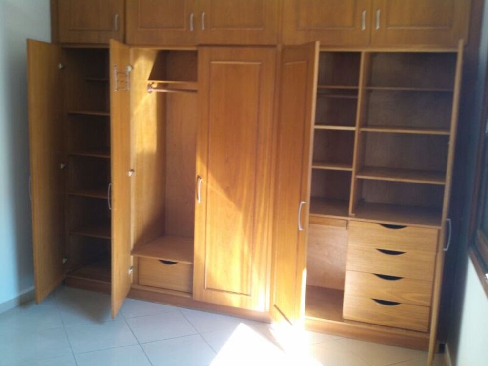 Casa à venda e aluguel com 3 quartos - Foto 1