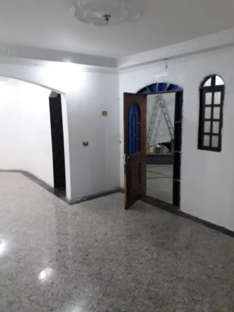 Sobrado à venda e aluguel com 3 quartos, 300m² - Foto 1