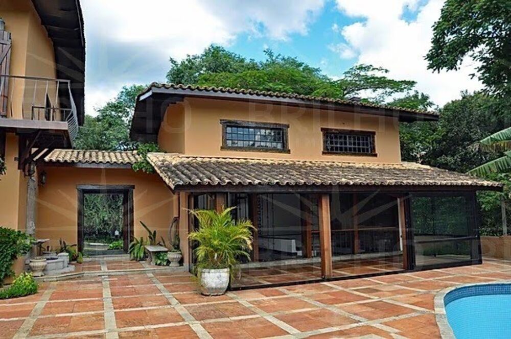 Casa de Condomínio à venda com 3 quartos, 1000m² - Foto 1