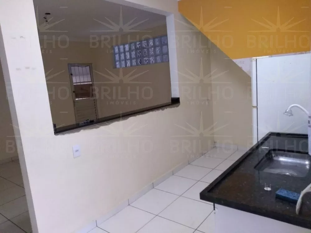 Casa para alugar com 2 quartos, 125m² - Foto 4