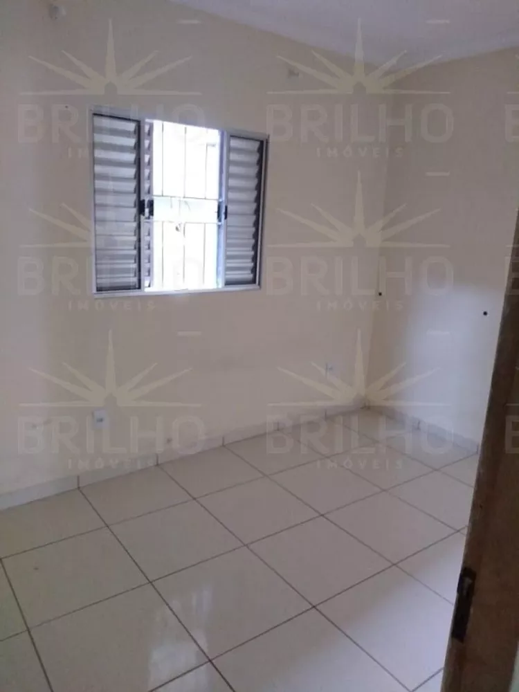 Casa para alugar com 2 quartos, 125m² - Foto 5