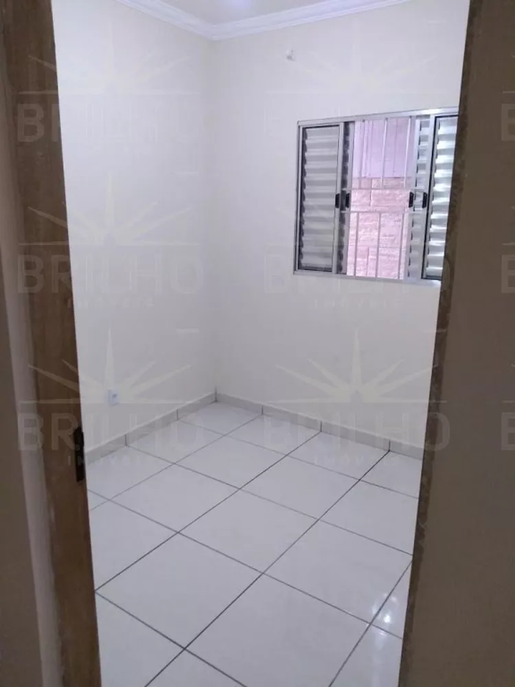 Casa para alugar com 2 quartos, 125m² - Foto 8