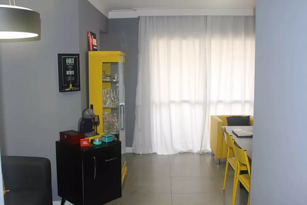 Apartamento à venda com 2 quartos, 65m² - Foto 4