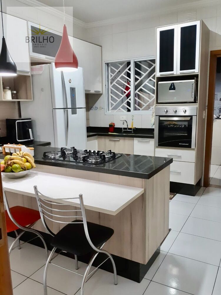 Sobrado à venda com 3 quartos, 133m² - Foto 4