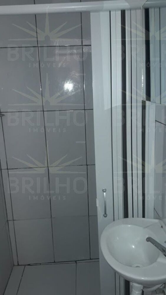Casa para alugar com 2 quartos, 125m² - Foto 4