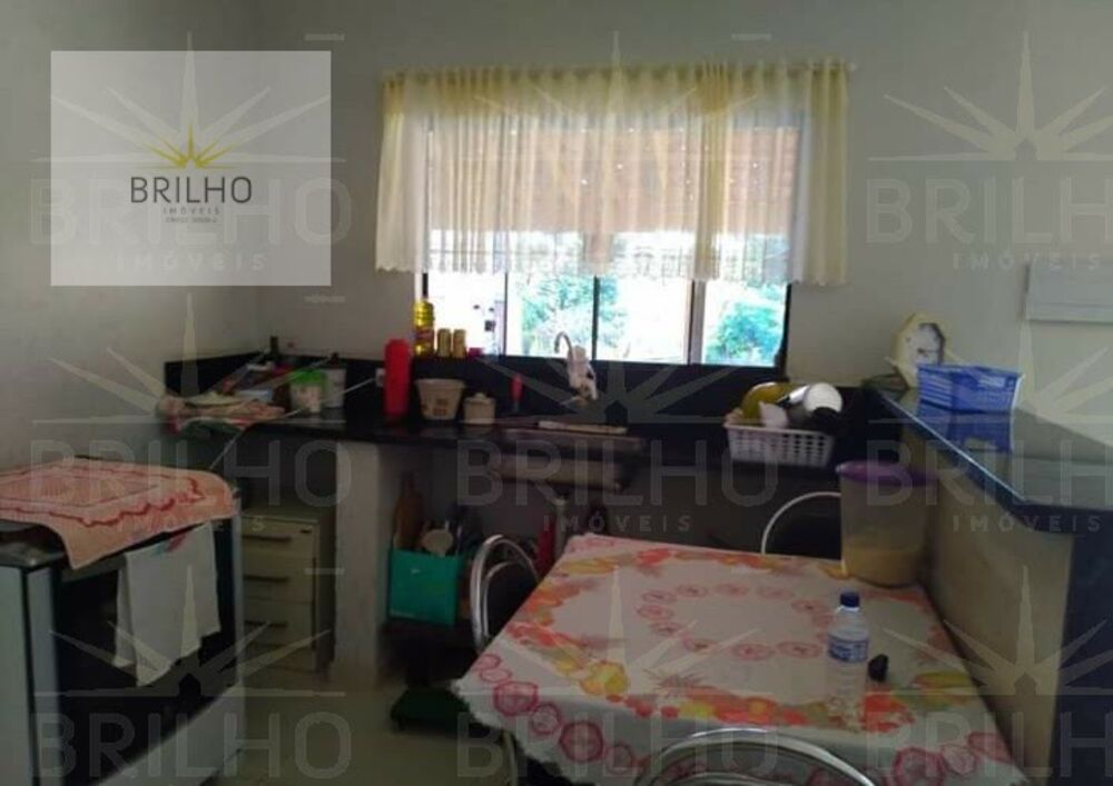 Chácara à venda com 3 quartos, 1000m² - Foto 1