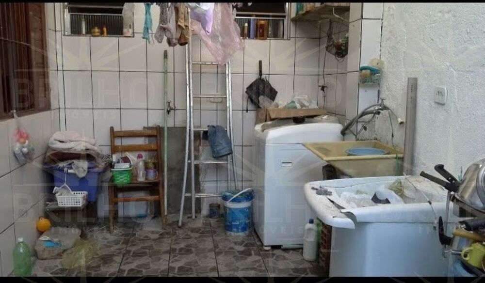 Casa à venda com 3 quartos, 212m² - Foto 11