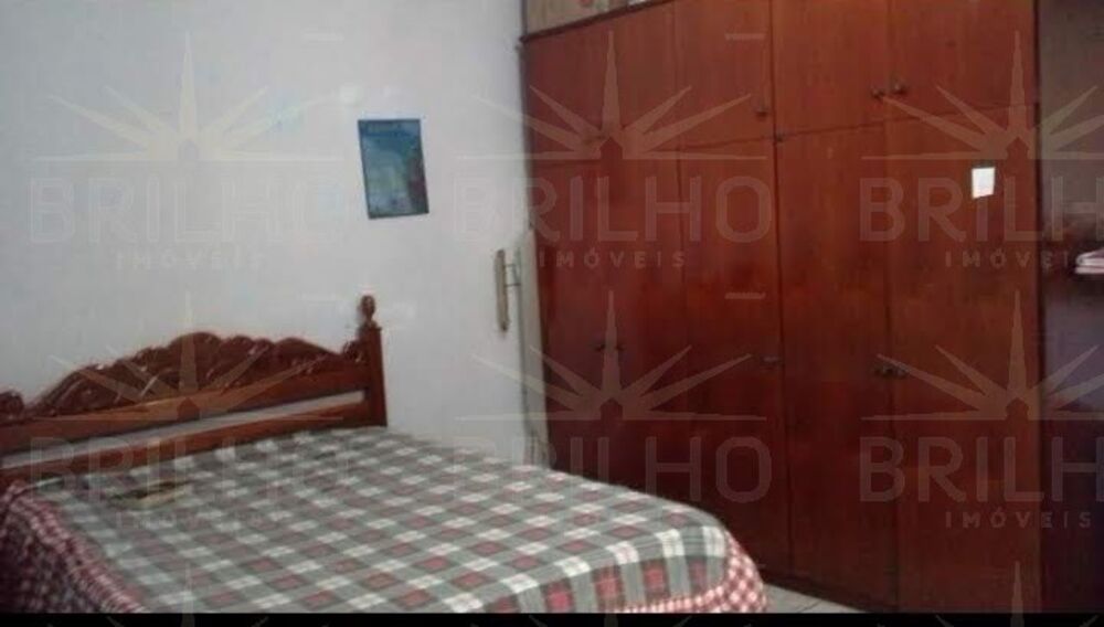 Casa à venda com 3 quartos, 212m² - Foto 9