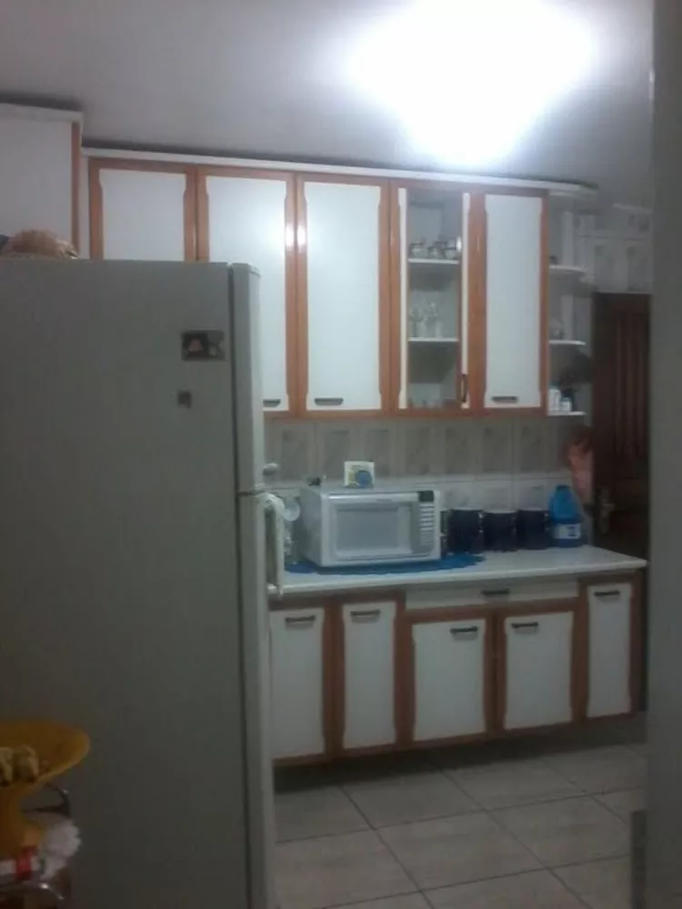 Sobrado à venda com 3 quartos, 300m² - Foto 4