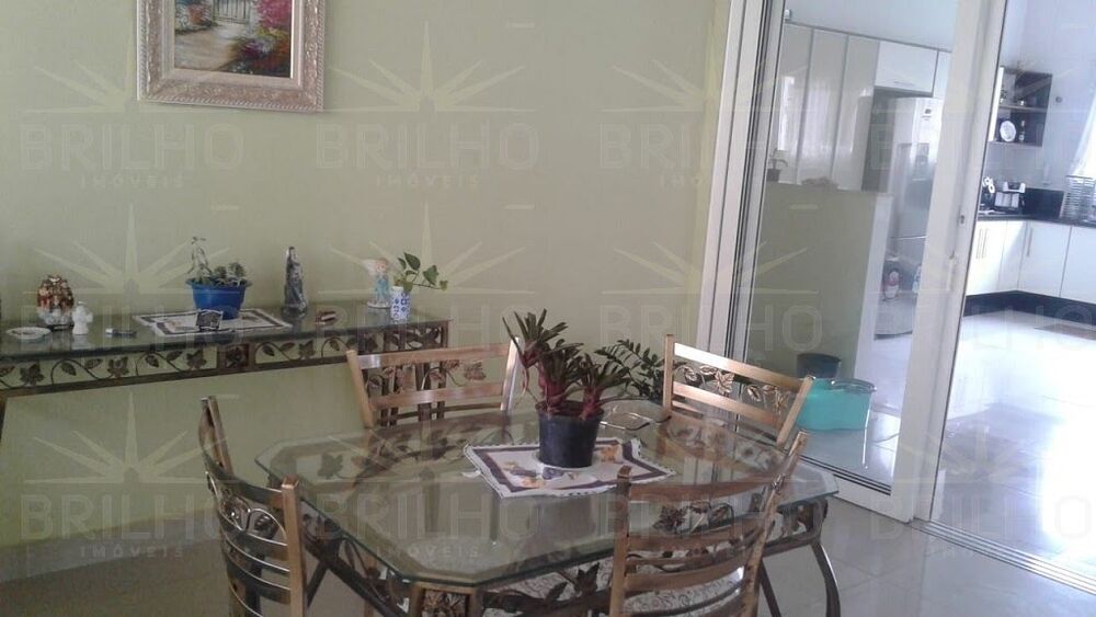 Casa, 3 quartos, 450 m² - Foto 2