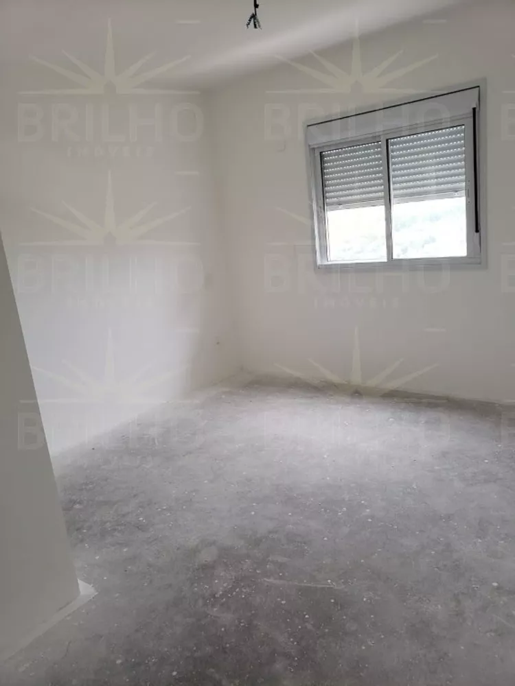 Apartamento à venda com 3 quartos, 105m² - Foto 2