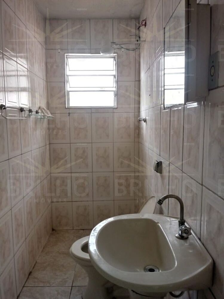 Casa para alugar com 1 quarto, 40m² - Foto 11