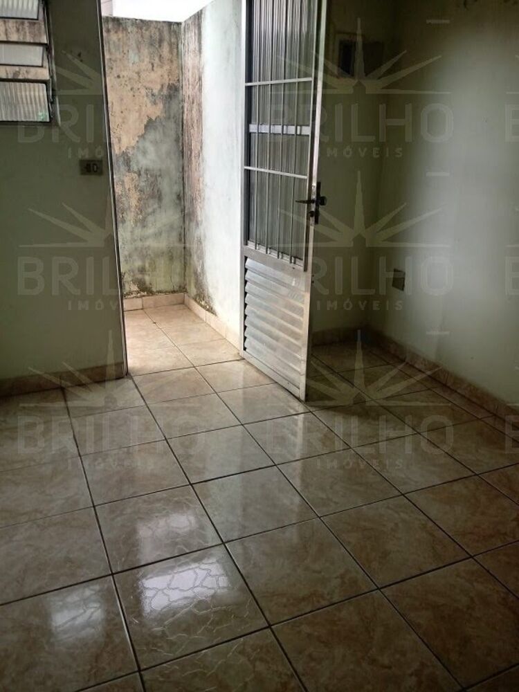 Casa para alugar com 1 quarto, 40m² - Foto 10