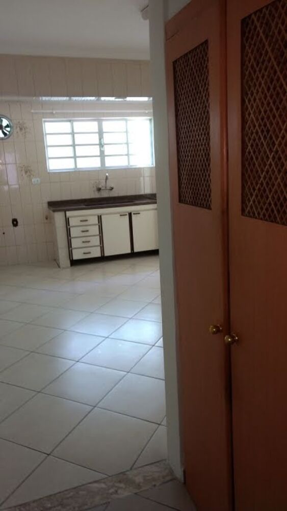 Sobrado para alugar com 4 quartos, 125m² - Foto 2
