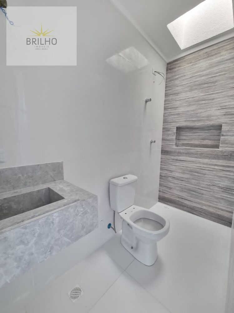 Sobrado à venda com 2 quartos, 60m² - Foto 1