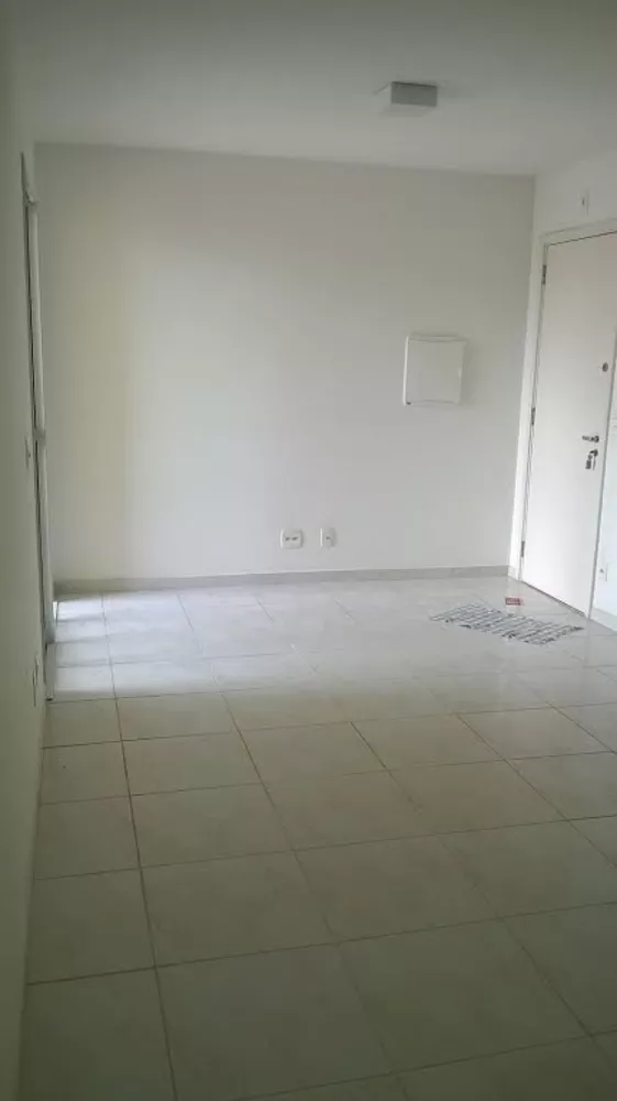 Apartamento para alugar com 2 quartos, 80m² - Foto 2