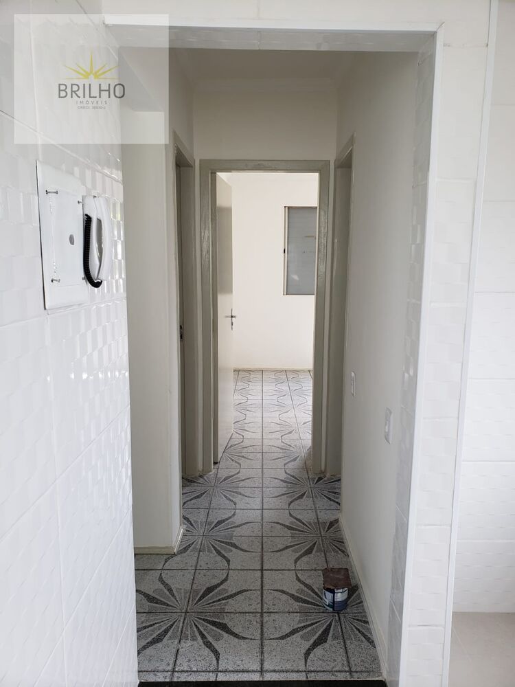 Apartamento à venda com 2 quartos, 58m² - Foto 2
