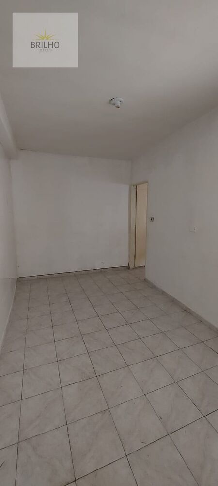 Casa para alugar com 1 quarto, 30m² - Foto 9